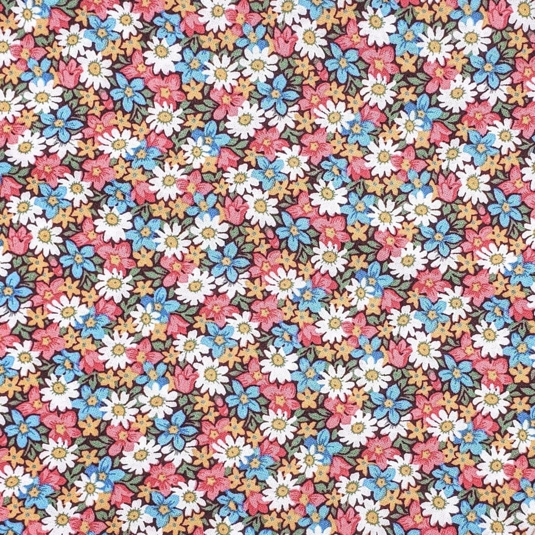 Packed Daisies Cotton